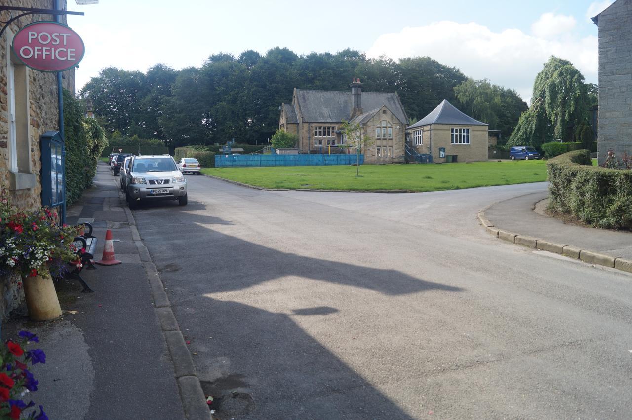 Holly Cottage B&B Pilsley  Екстер'єр фото